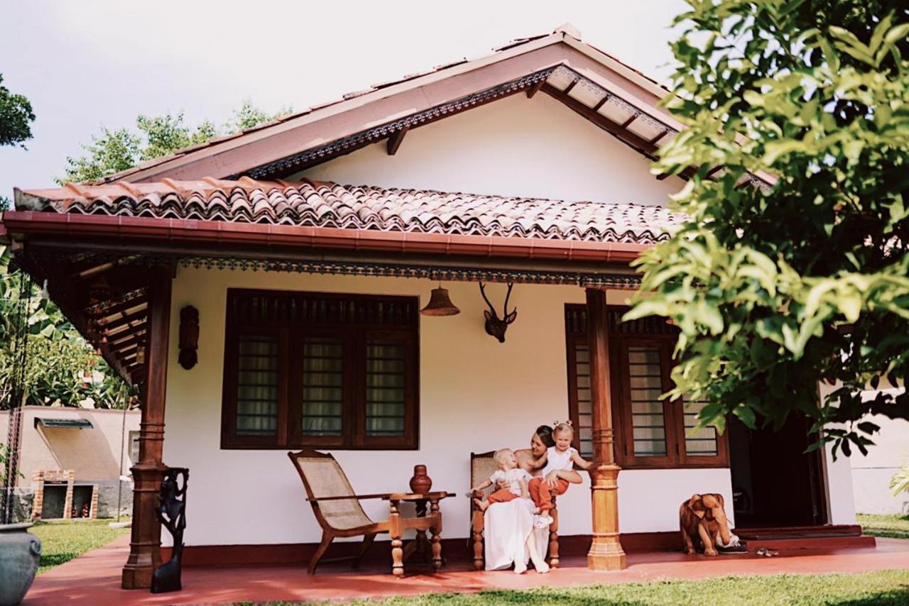 Villa Bubble Sea Unawatuna Exterior photo